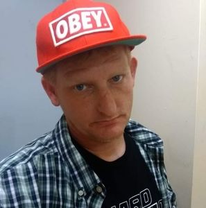 Meet your Posher, Adam